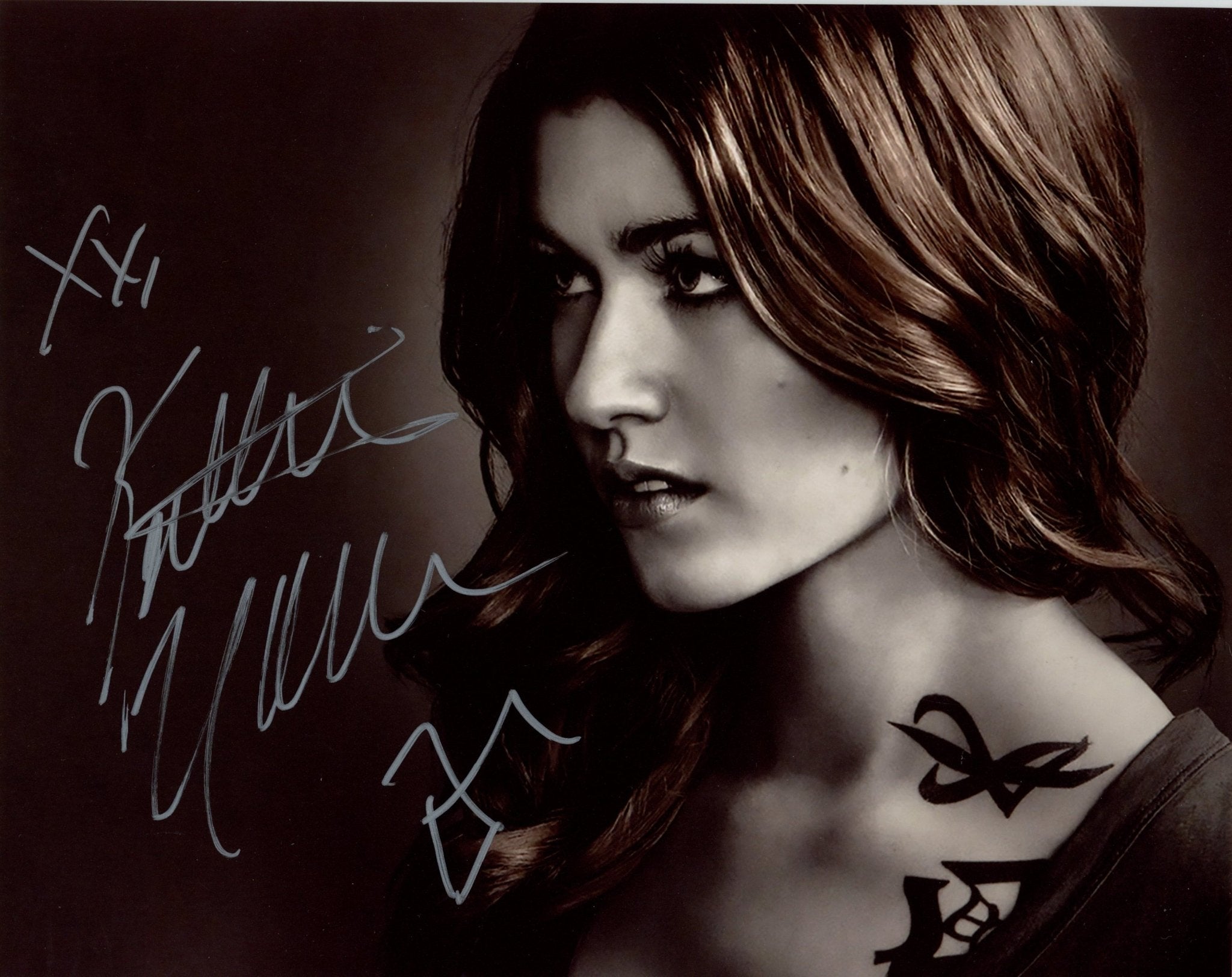 Katherine McNamara 8x10 Signed Photo JSA Certified Autograph
