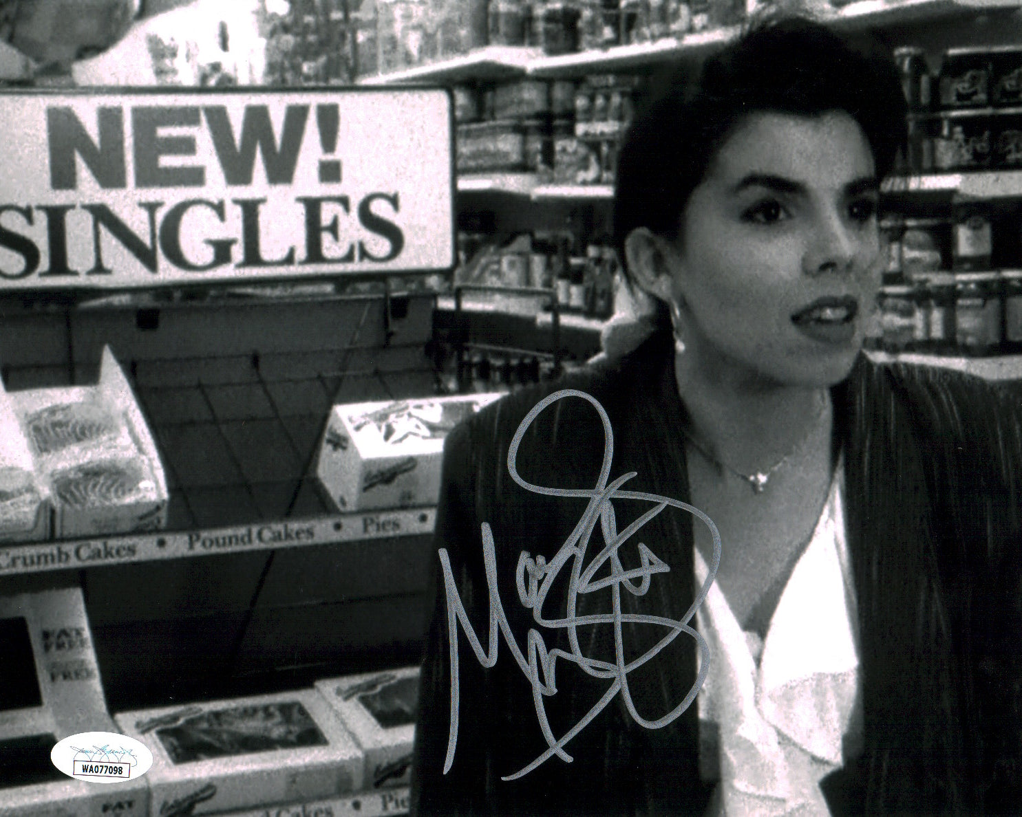 Marilyn Ghigliotti Clerks 8x10 Signed Photo JSA COA Certified Autograph