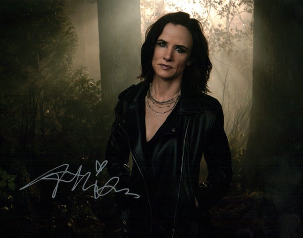 Juliette Lewis Yellowjackets 11x14 Photo Signed JSA Certified Autograph