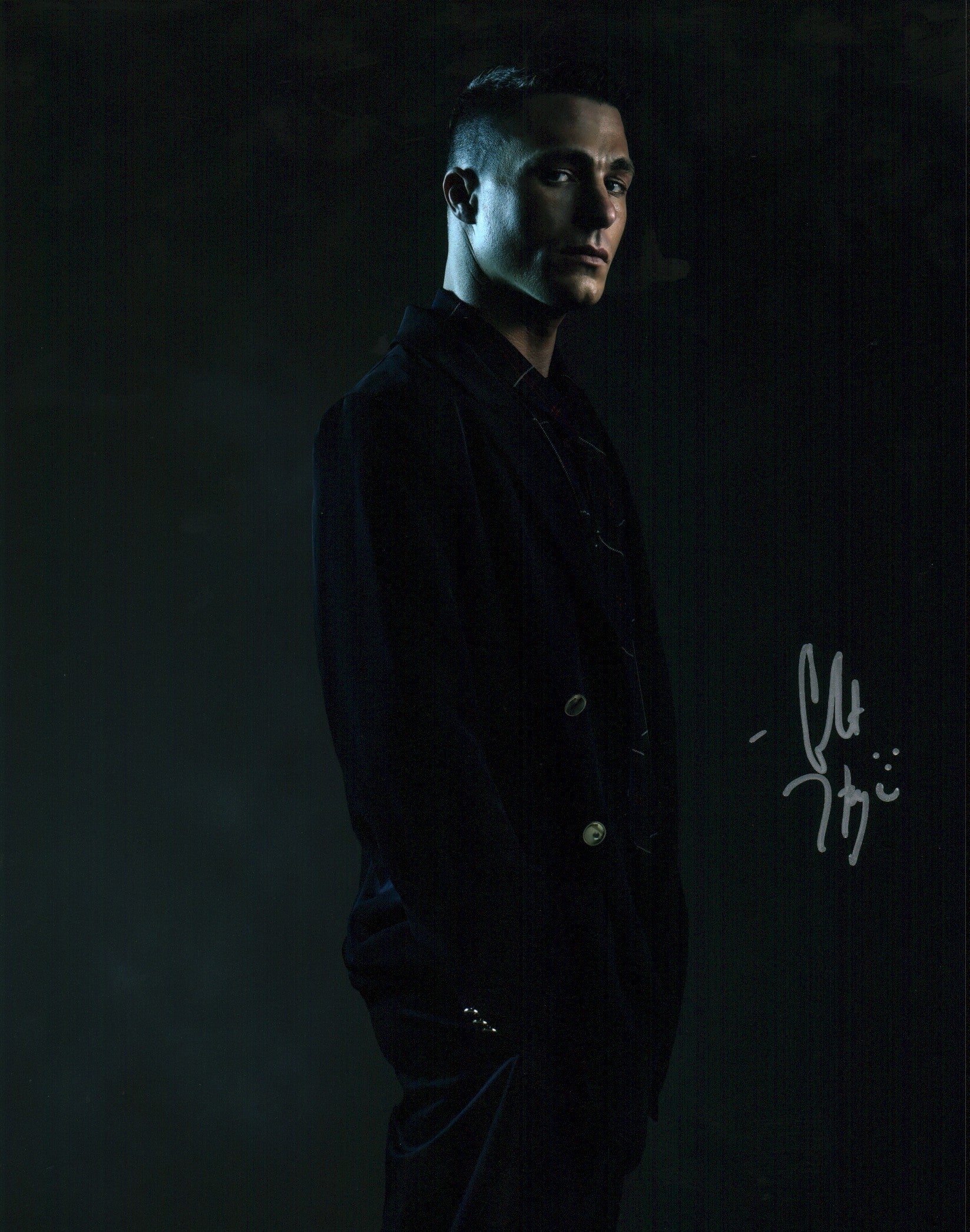 Colton Haynes Arrow 11x14 Photo Poster Signed JSA Certified Autograph