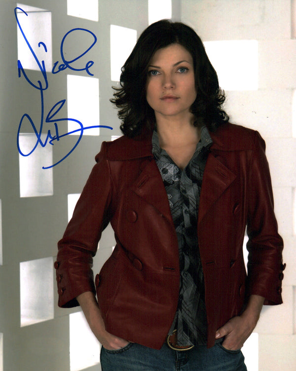 Nicole De Boer The Dead Zone8x10 Signed Photo JSA Certified Autograph