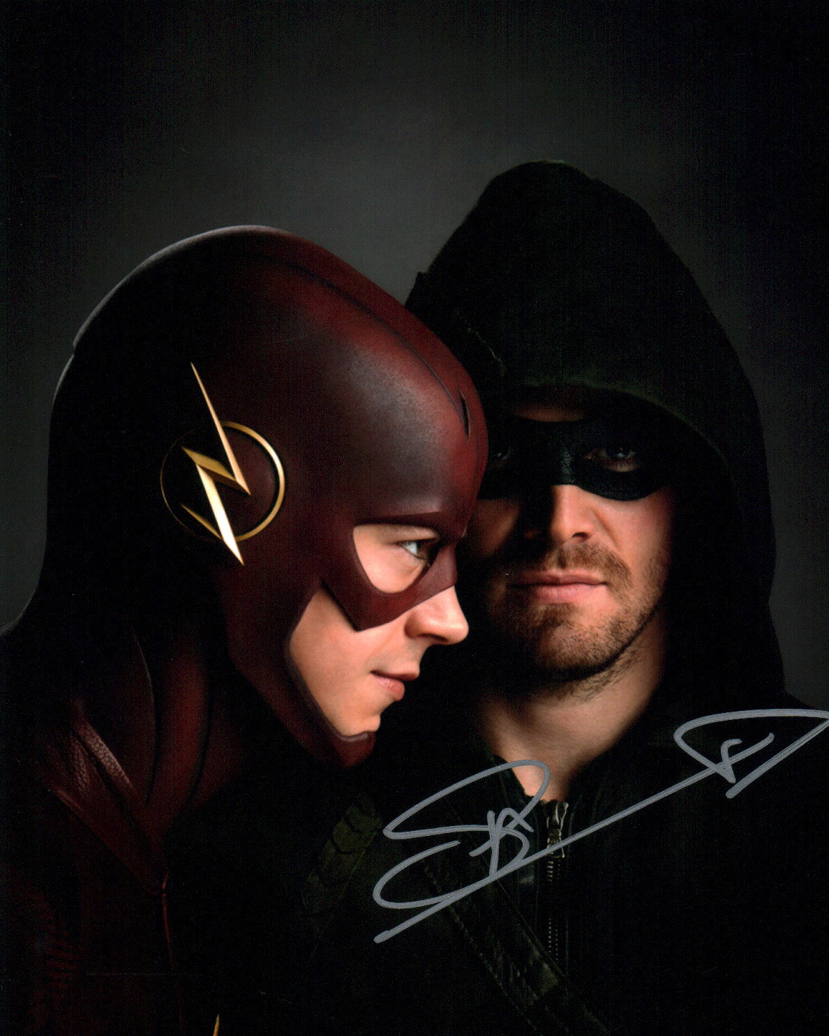 Stephen Amell Arrow 8x10 Signed Photo JSA Certified Autograph