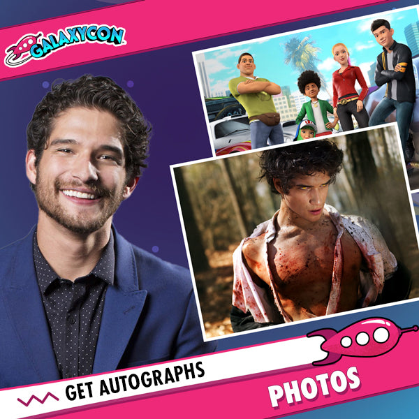 Tyler Posey: Autograph Signing on Photos, November 27