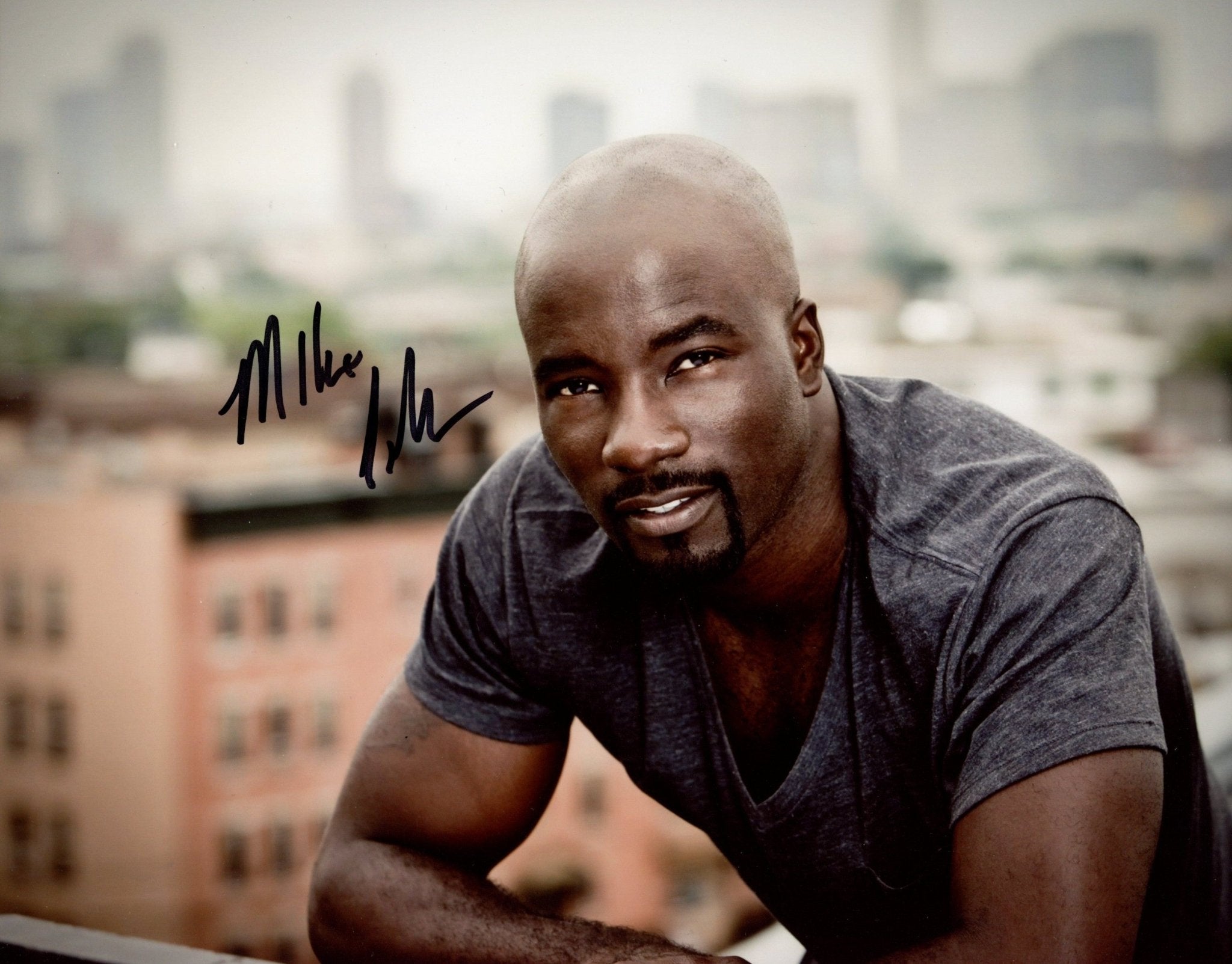 Mike Colter Marvel's Luke Cage Signed 8x10 Photo JSA Certified Autograph