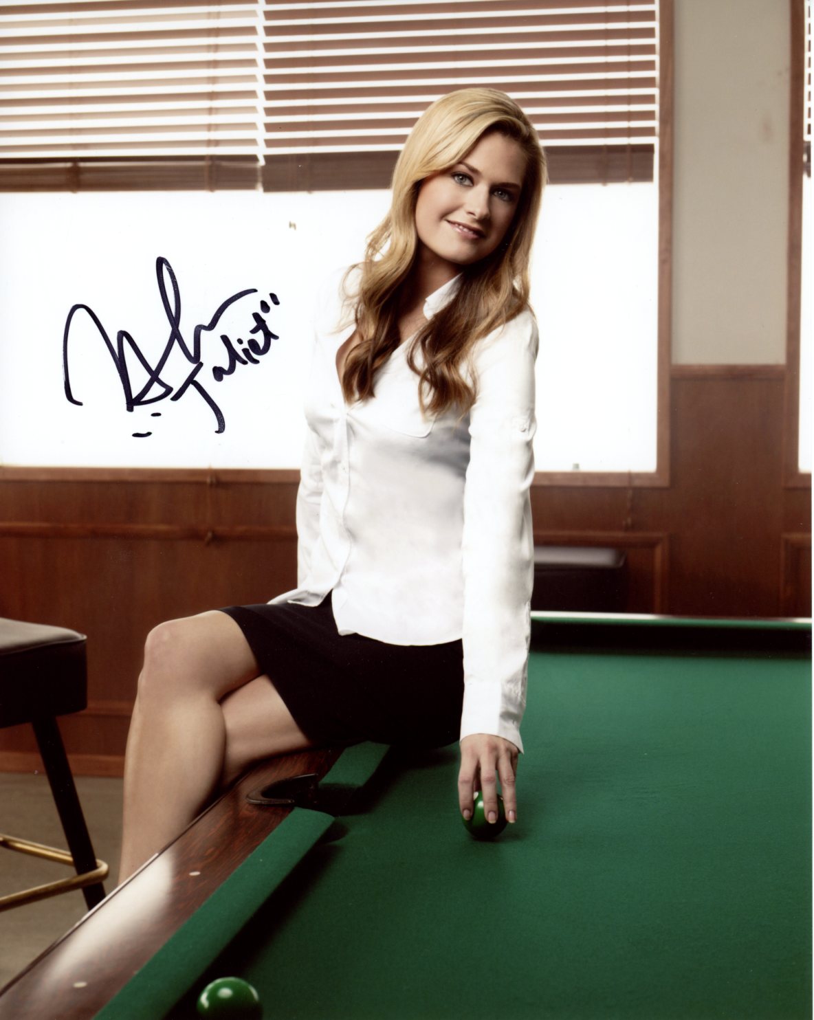 Maggie Lawson Psych 8x10 Signed Photo JSA Certified Autograph