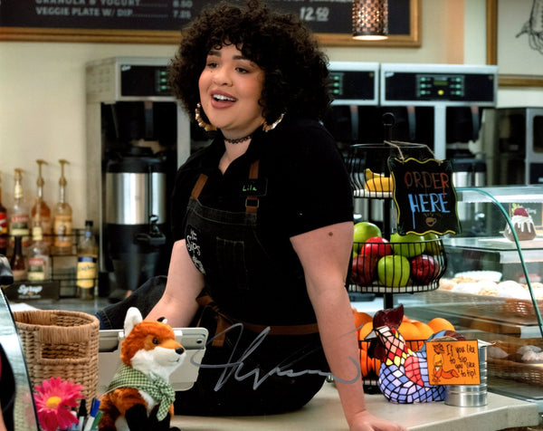 Ilia Isorelýs Paulino The Sex Lives of College Girls 8x10 Signed Photo JSA Certified Autograph