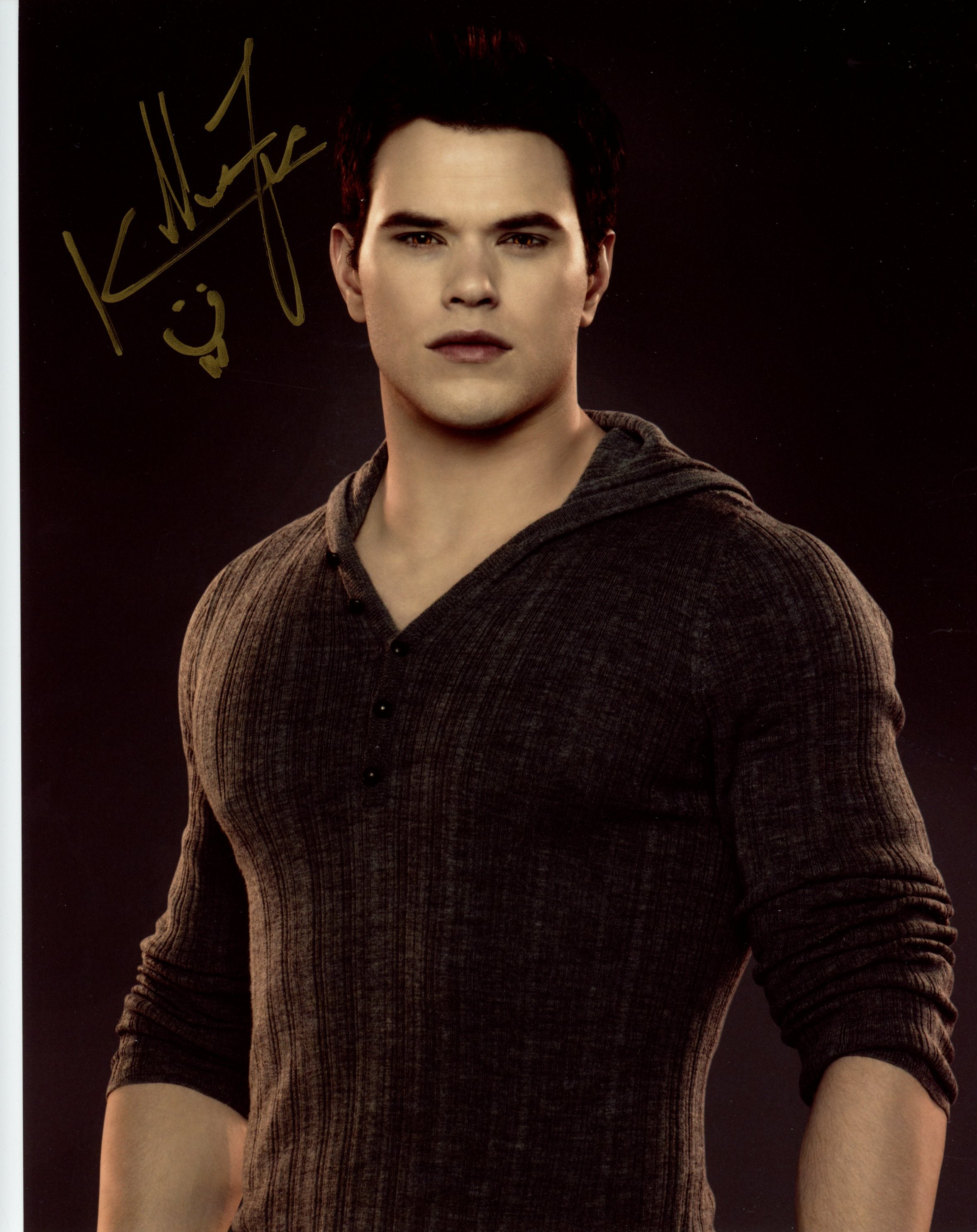 Kellan Lutz Twilight: Saga  8x10 Photo Signed JSA Certified Autograph