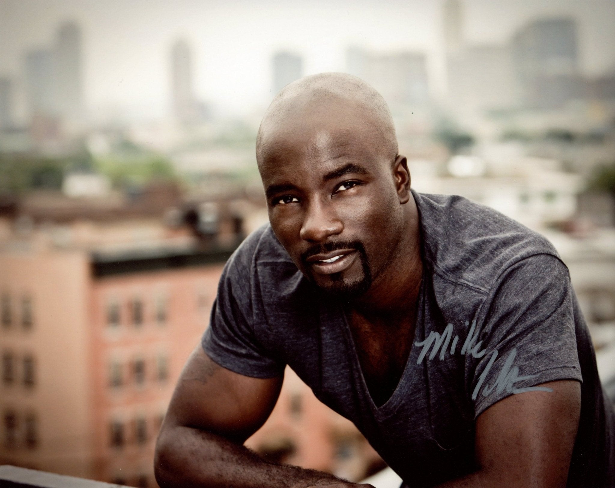 Mike Colter Marvel's Luke Cage Signed 8x10 Photo JSA Certified Autograph