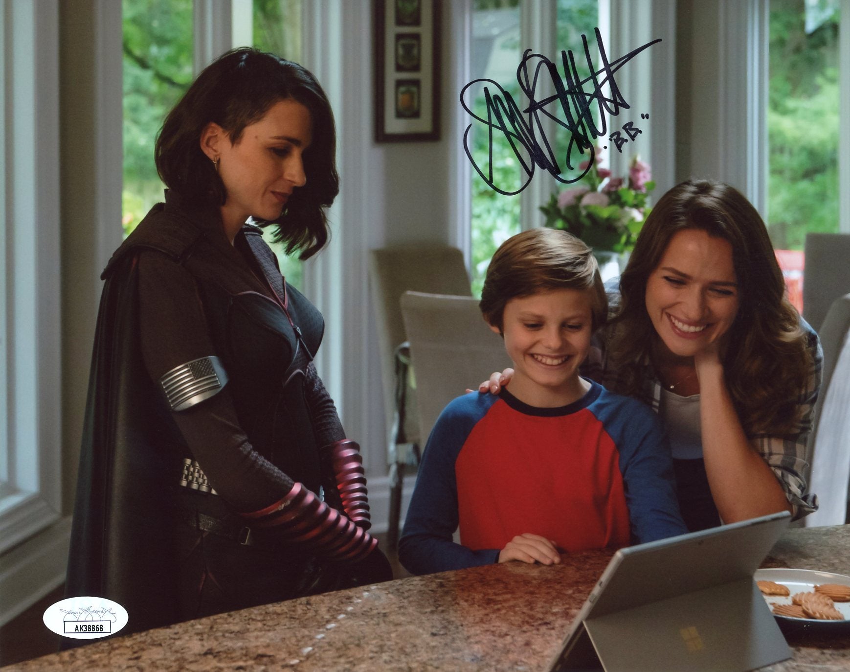 Shantel VanSanten The Boys 8x10 Photo Signed Autographed JSA Certified COA