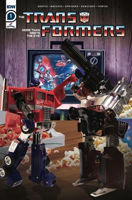 Transformers #1 GalaxyCon Exclusive Action Figure Variant Cover A GalaxyCon